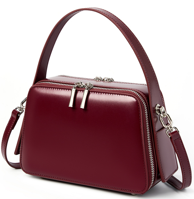 LEATHER HARD DOUBLE-SIDED MESSENGER / CROSSBODY BAG, MEDIUM