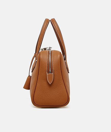 LEATHER SINGLE COMPARTMENT HANDBAG with DETATCHABLE STRAP